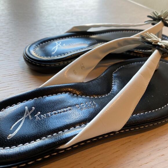 Antonio Bossi Size 8 Black White Leather Daisy Flower Sandals Size 8 NWT - Picture 8 of 8